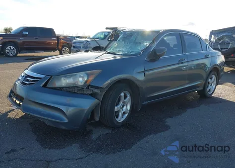 2011 Honda Accord 2.4 Lx from USA, damaged, VIN 1HGCP2F30BA131739